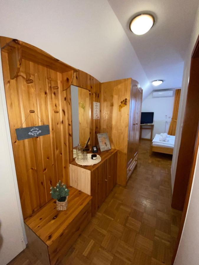 Guesthouse Pri Cebelici Lukovica pri Domžalah Εξωτερικό φωτογραφία