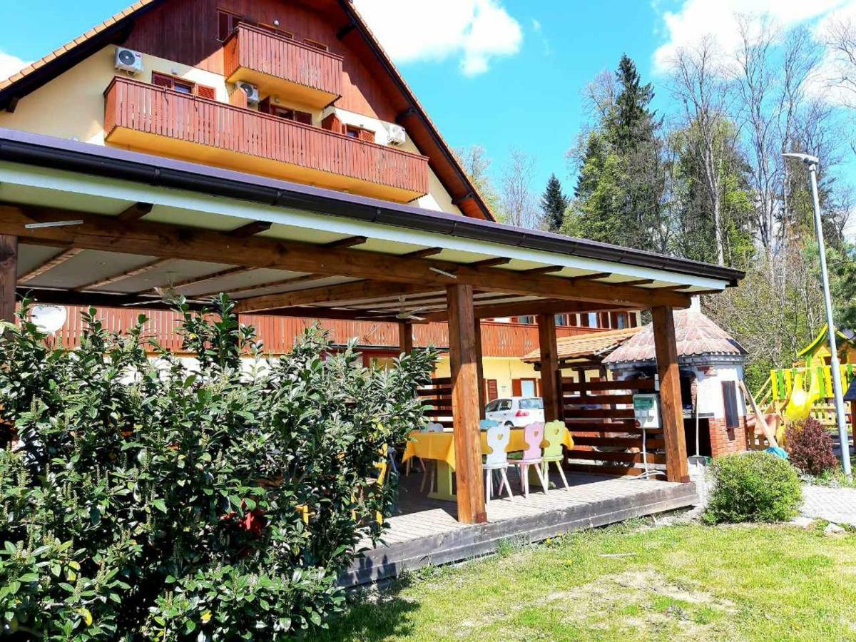 Guesthouse Pri Cebelici Lukovica pri Domžalah Εξωτερικό φωτογραφία