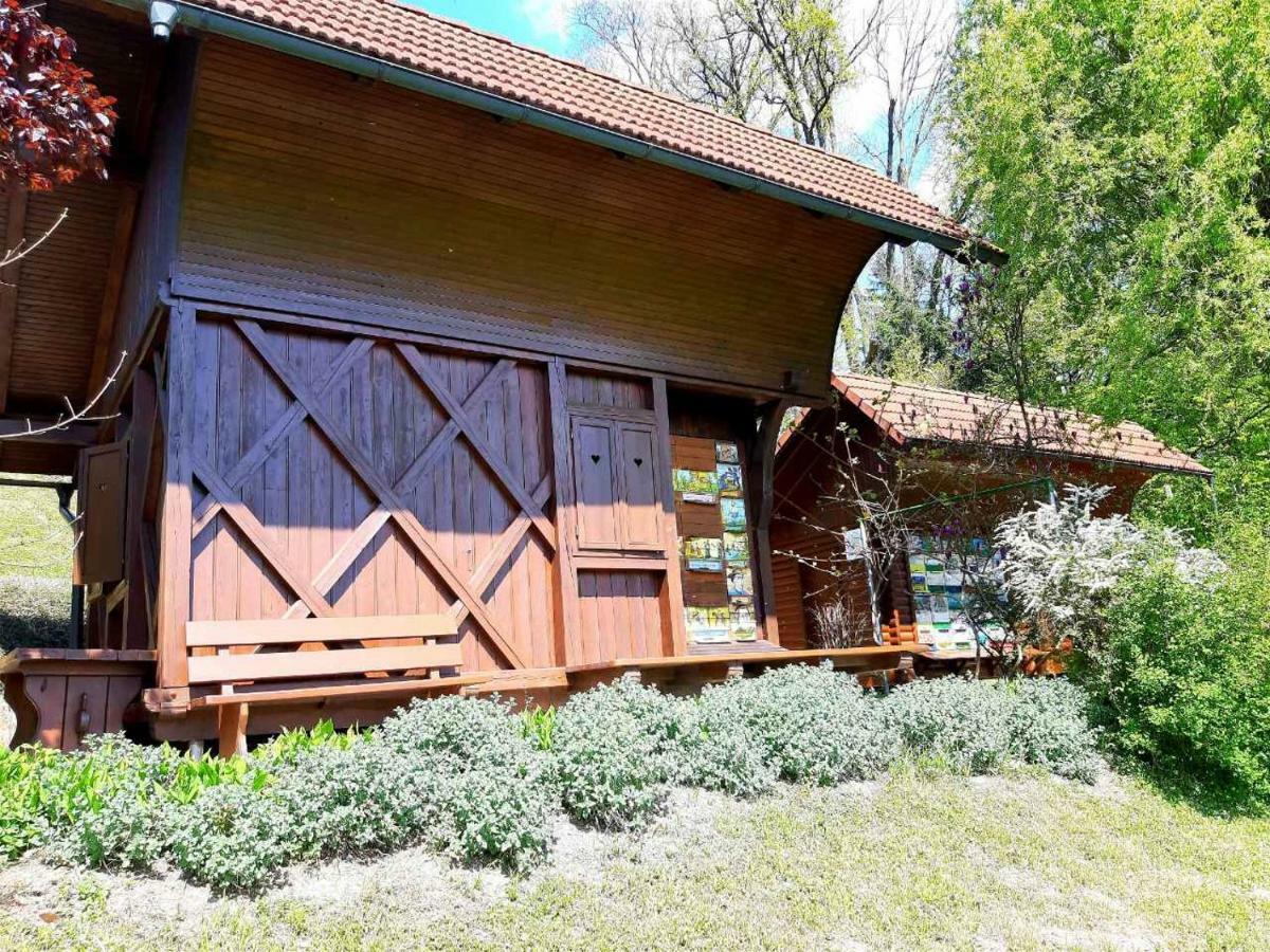 Guesthouse Pri Cebelici Lukovica pri Domžalah Εξωτερικό φωτογραφία